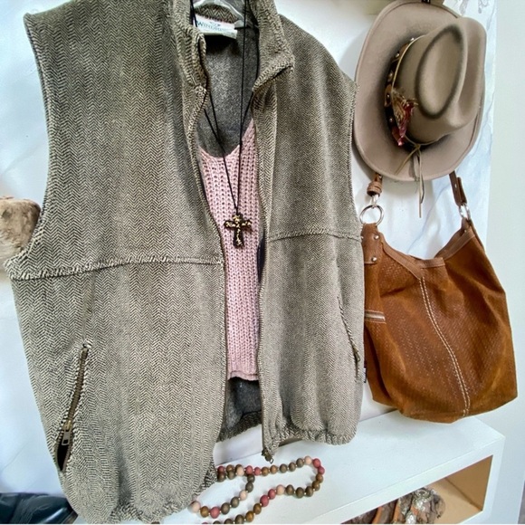 ✨ UPCYCLED fleece trendy herringbone vintage vest w southwestern equestrian vibe - Picture 4 of 15
